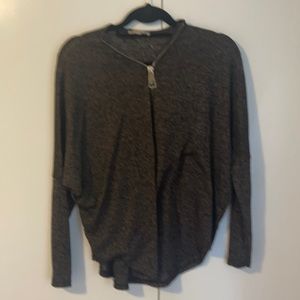 Long sleeve and lightweight brown sweater with gold brass half zip